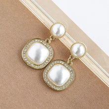 Load image into Gallery viewer, TRIBAL ZONE BEAUTIFUL SQUARE SHAPE GOLDEN DROP EARRING