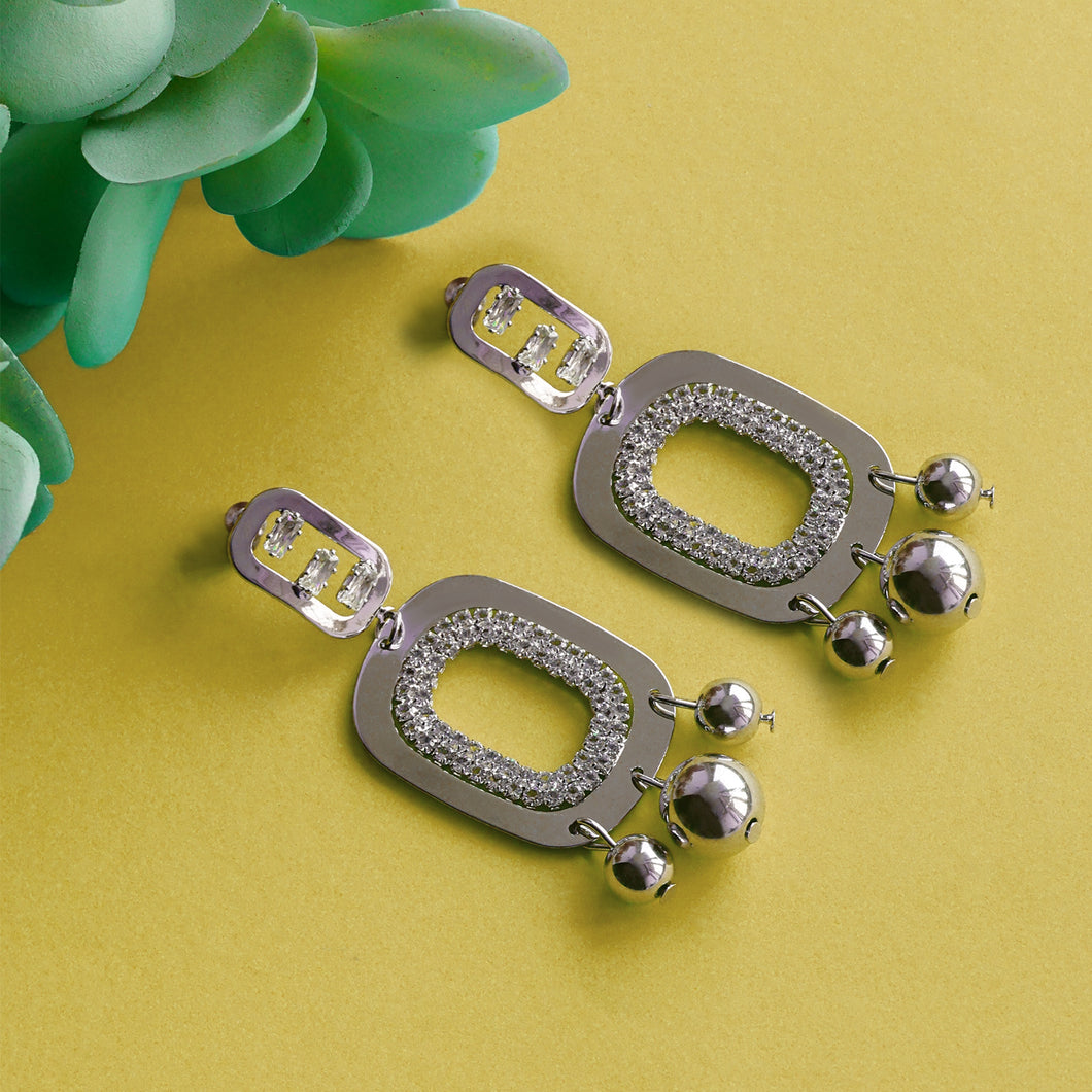 TRIBAL ZONE PRETTY SILVER  PARTY  DROP WEAR EARRING