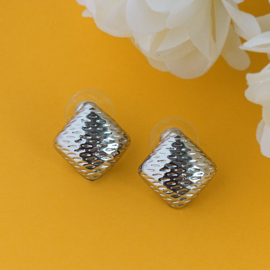 TRIBAL ZONE CLASSY SILVER  STUD EARRINGS