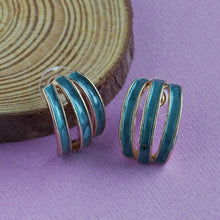 Load image into Gallery viewer, Classy Hoop Earrings