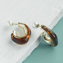 Load image into Gallery viewer, TRIBAL ZONE ELEGENT  BROWN ENAMAL C HOOP EARRING