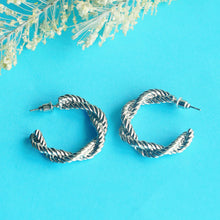 Load image into Gallery viewer, TRIBAL ZONE SLIVER  C HOOP EARRIMG