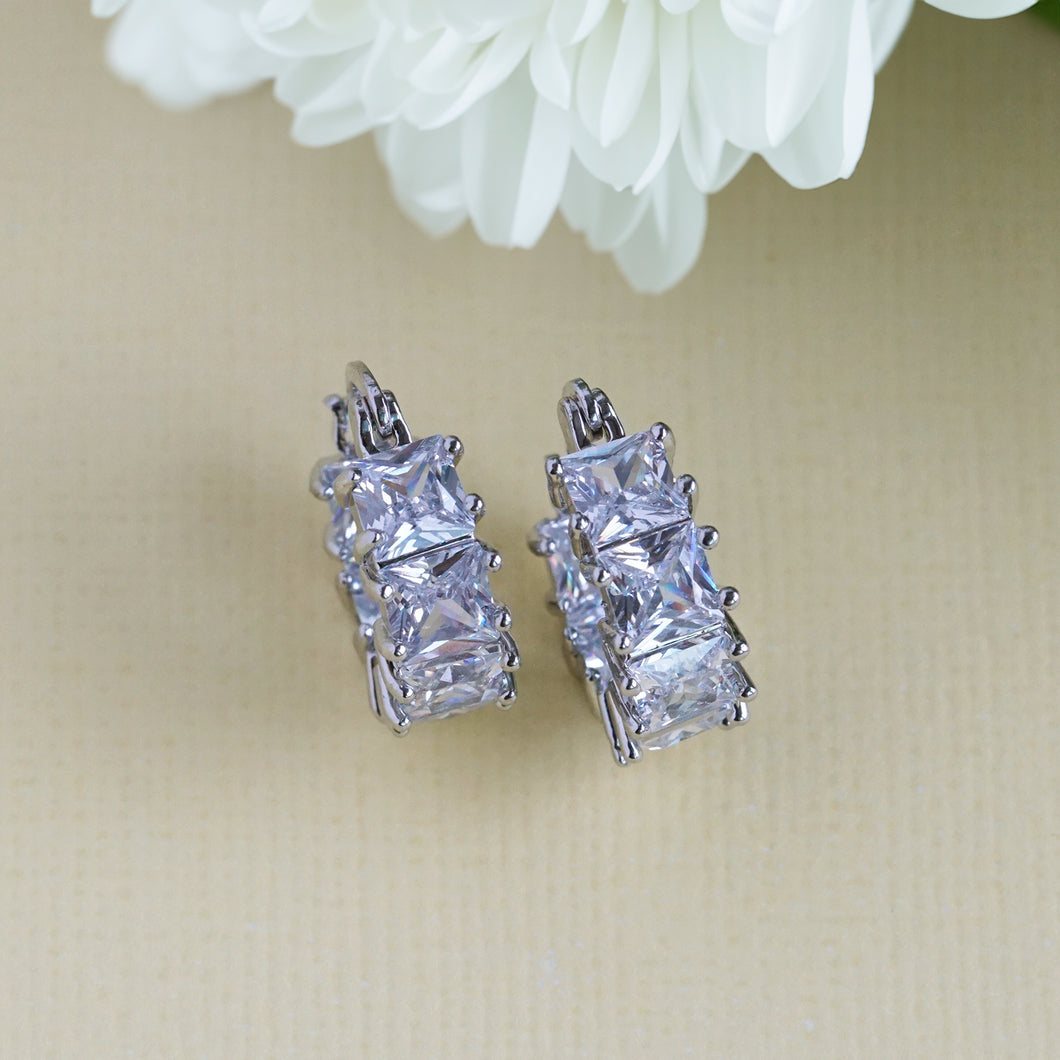 TRIBAL ZONE STYLISH  SILVER ZX STONE LEVER BACK EARRING
