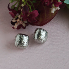 Load image into Gallery viewer, Textured Gold/Silver Square Stud earrings