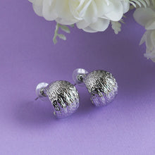 Load image into Gallery viewer, Modern hoop earrings with textured design