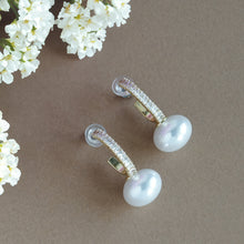 Load image into Gallery viewer, TRIBAL ZONE CLASSY C HOOP  WITH WHITE PEARL EARRING