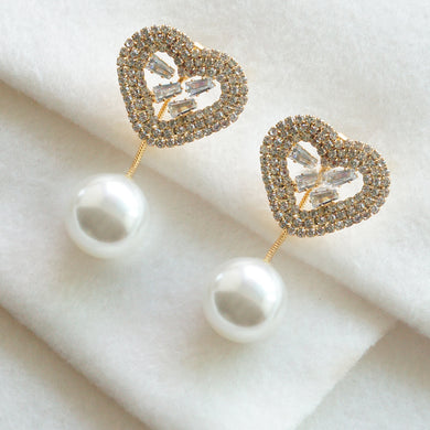 TRIBAL ZONE LOVELY GOLDEN HEART WITH PEARL DROP EARRING