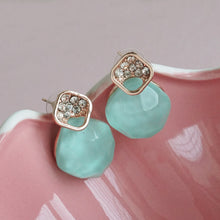 Load image into Gallery viewer, Crystal Stone Statement Stud Earrings