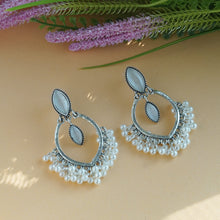 Load image into Gallery viewer, Ethnic Earrings with Pearl Details