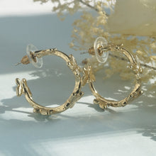 Load image into Gallery viewer, Elegant Gold/Silver Butterfly Hoop Earrings