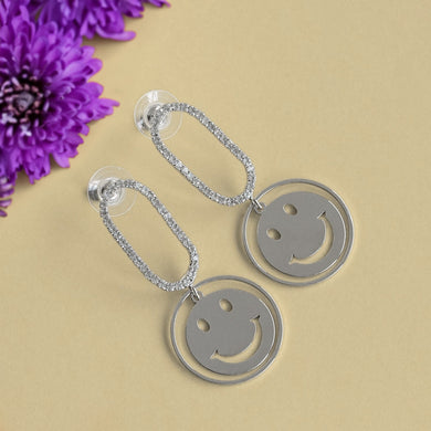TRIBAL ZONE SLIVER CHARMING SMILE DROP EARRING