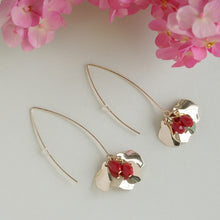 Load image into Gallery viewer, TRIBAL ZONE GOLDEN STYLISH EAR SPIKE EARRING