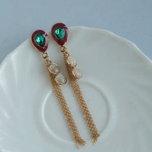 Load image into Gallery viewer, Emerald/Ruby Colored Teardrop Pearl Chain Earrings