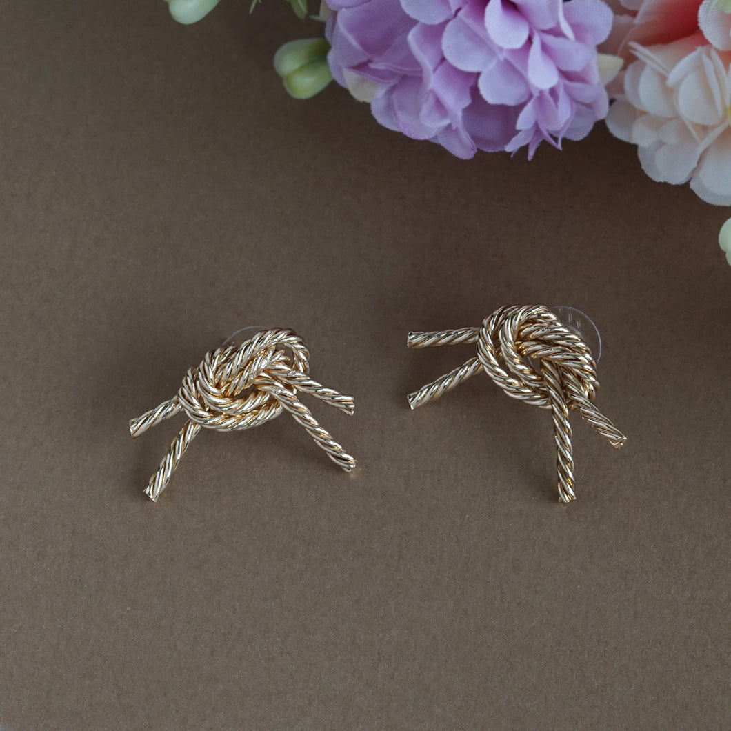 TRIBAL ZONE KNOT  GOLDEN STUD EARRING