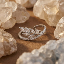 Load image into Gallery viewer, Marquise Leaf Ring