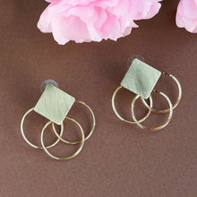 Load image into Gallery viewer, TRIBAL ZONE GORGEOUS GOLDEN STUD EARRING