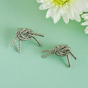 TRIBAL ZONE KNOT  SILVER  STUD EARRING