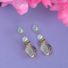 Load image into Gallery viewer, TRIBAL ZONE CLASSY WHITE MINI STONE DROP EARRING
