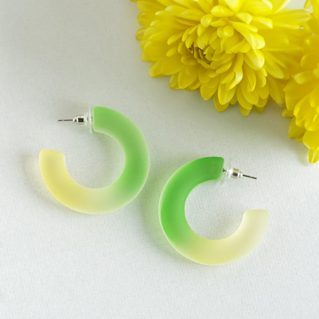 TRIBAL ZONE CHUNKY C HOOP EARRING