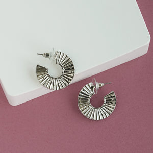 Chic Gold hoop earrings