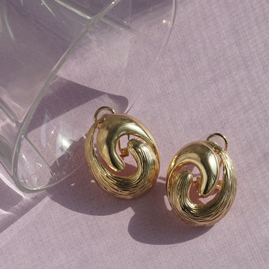 Modern Gold spiral stud earrings