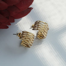 Load image into Gallery viewer, Woven Wire Hoop Earrings