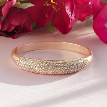 Load image into Gallery viewer, TRIBAL ZONE CLASSY ROSE GOLD BANGLE