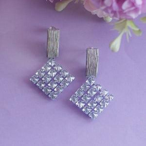 TRIBAL ZONE STUNNING SLIVER  DIAMOND SHAPE EARRING