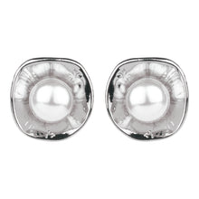 Load image into Gallery viewer, TRIBAL ZONE SIMPLE SILVER  PEARL STUD EARRINGS