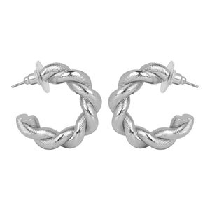 Hoop earrings with twisted design