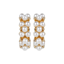 Load image into Gallery viewer, Gold and pearl hoop earrings
