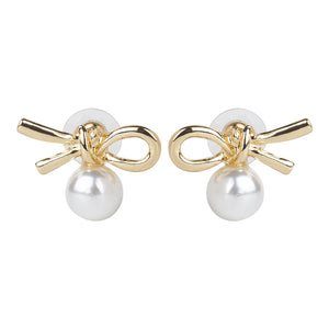 Classic Gold bow earrings with pearls