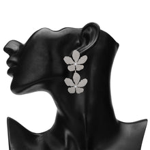 Load image into Gallery viewer, TRIBAL ZONE ELEGENT SLIVER FLOREL  DROP EARRING