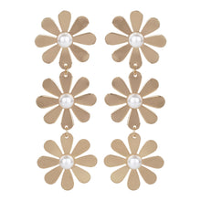 Load image into Gallery viewer, TRIBAL ZONE FLORAL DANGLE EARRING