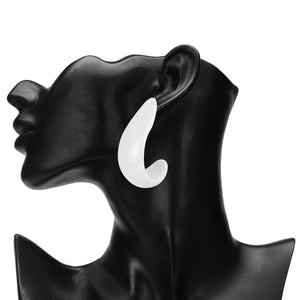 Trendy crescent moon-shaped earrings