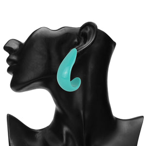 Trendy crescent moon-shaped earrings
