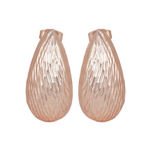 Load image into Gallery viewer, Ribbed Rose Gold Drop Studs