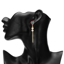 Load image into Gallery viewer, Emerald/Ruby Colored Teardrop Pearl Chain Earrings
