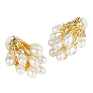 TRIBAL ZONE CLASSIC GOLDEN  BUNCH PEARL STUD EARRING