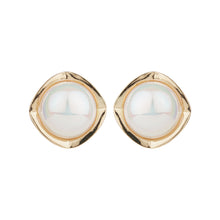 Load image into Gallery viewer, TRIBAL ZONE SUPER ELEGANT GOLDEN STUD EARRING