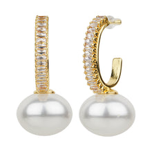 Load image into Gallery viewer, TRIBAL ZONE CLASSY C HOOP  WITH WHITE PEARL EARRING