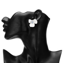 Load image into Gallery viewer, Flower Petal Stud Earrings
