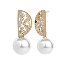 Load image into Gallery viewer, TRIBAL ZONE GOLDEN HALF MOON PEARL DROP EARRING