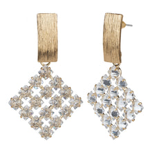Load image into Gallery viewer, TRIBAL ZONE GLORIOUS TRAINGLE STONE GOLDEN EARRING