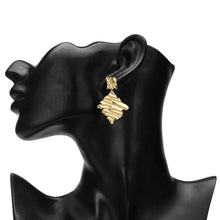 Load image into Gallery viewer, TRIBAL ZONE EASTHEIC GOLDEN DROP EARRING