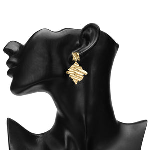 TRIBAL ZONE EASTHEIC GOLDEN DROP EARRING