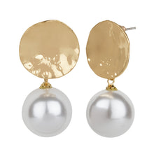 Load image into Gallery viewer, TRIBAL ZONE ELEGANT GOLD PEARL DROP EARRING