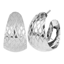 Load image into Gallery viewer, TRIBAL ZONE SILVER CLASSIC STUD EARRING