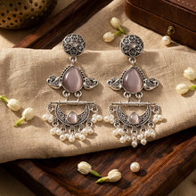 Load image into Gallery viewer, Antique Silver Chandelier Pearl Earrings