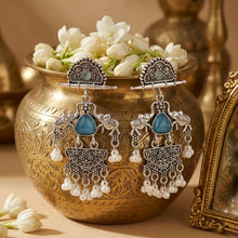 Load image into Gallery viewer, Oxidized Blue Pearl Earrings